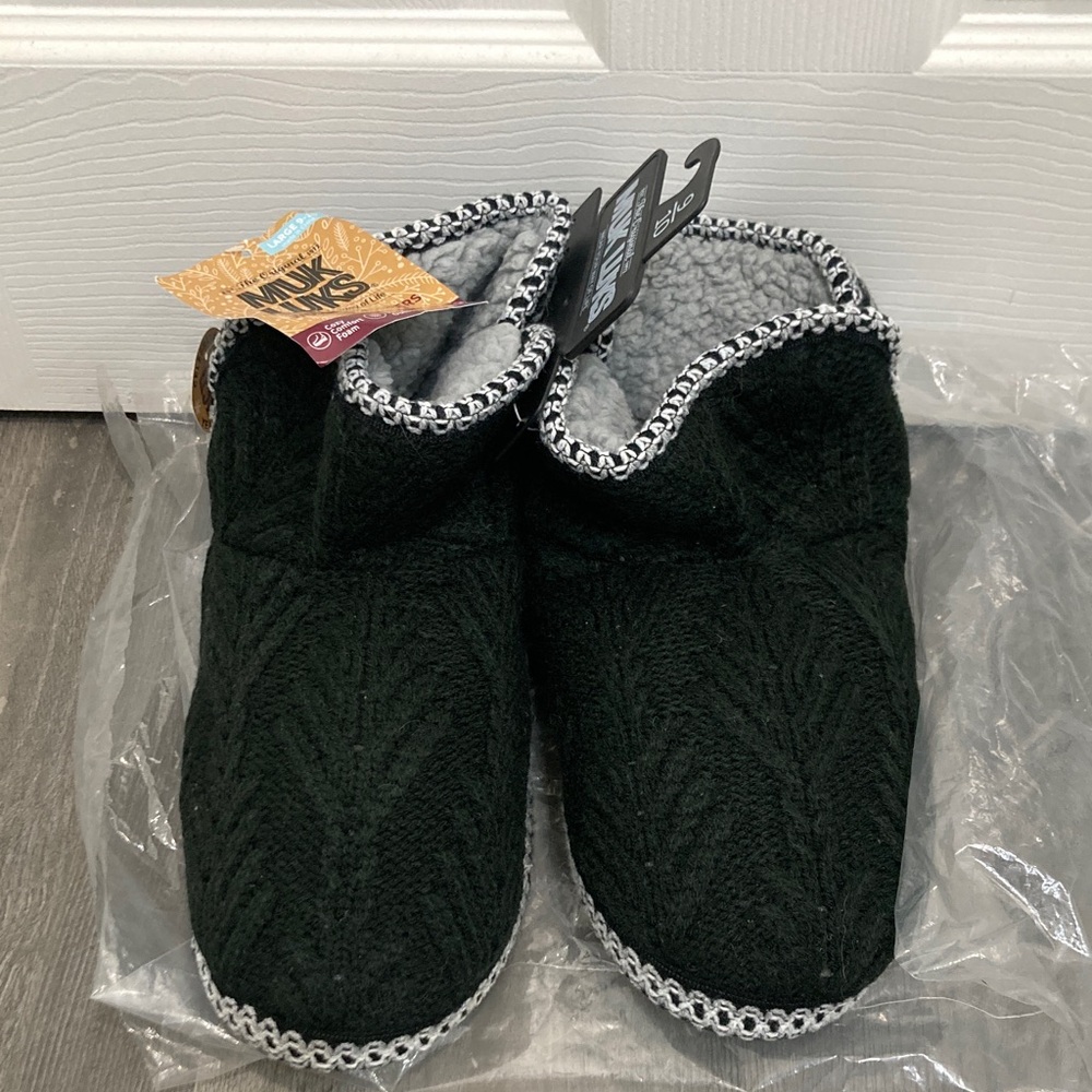 Muk Luks Black Knit Women’s Slippers